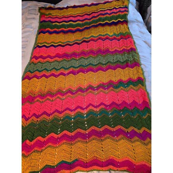 Vintage Handmade Colorful Neon Zigzag Chevron Throw Blanket Festival Crochet - Picture 8 of 8